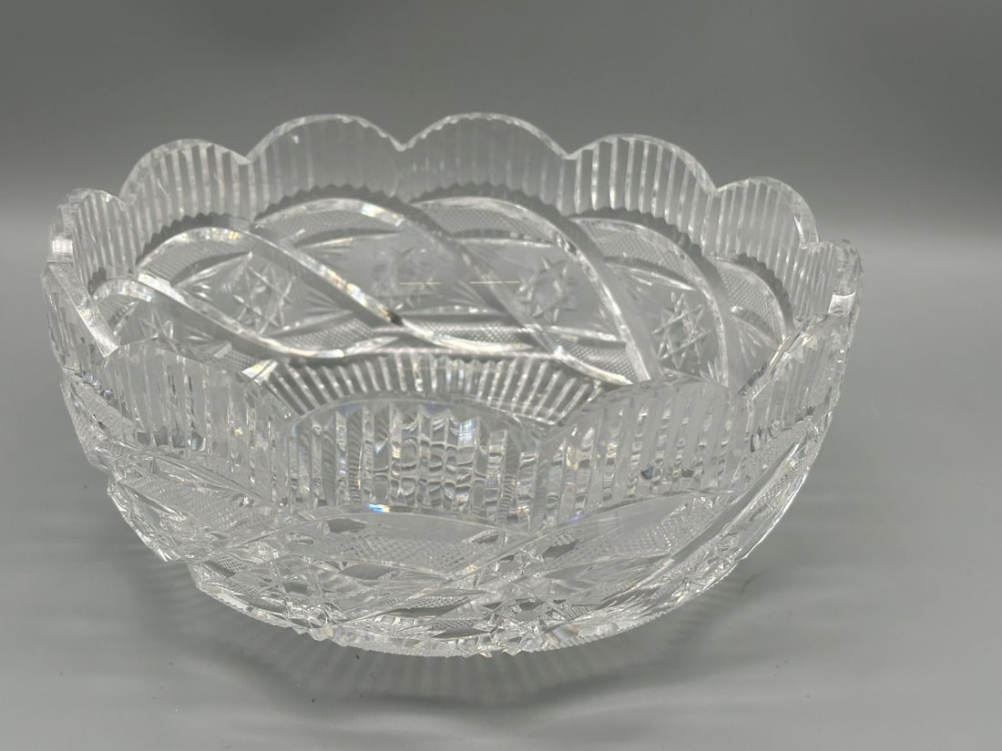 Waterford Crystal Bowl Prestige: Waterford Crystal Bowl Prestige: Measures 5.5" tall, 7.75" in diameter.