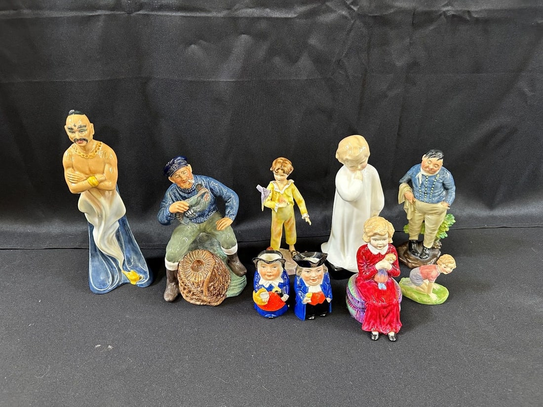 Group of Royal Doultons & Royal Worcester (1 of 3)