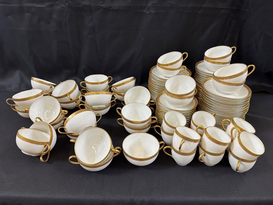 Ahrenfeldt Limoges China Group (1 of 2)