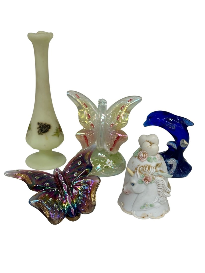 Group of Fenton Glass Figurines (1 of 1)