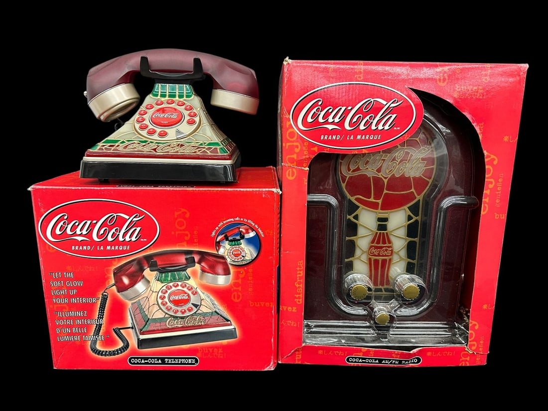 (2) Coca-Cola Collectibles Illuminating (1 of 3)