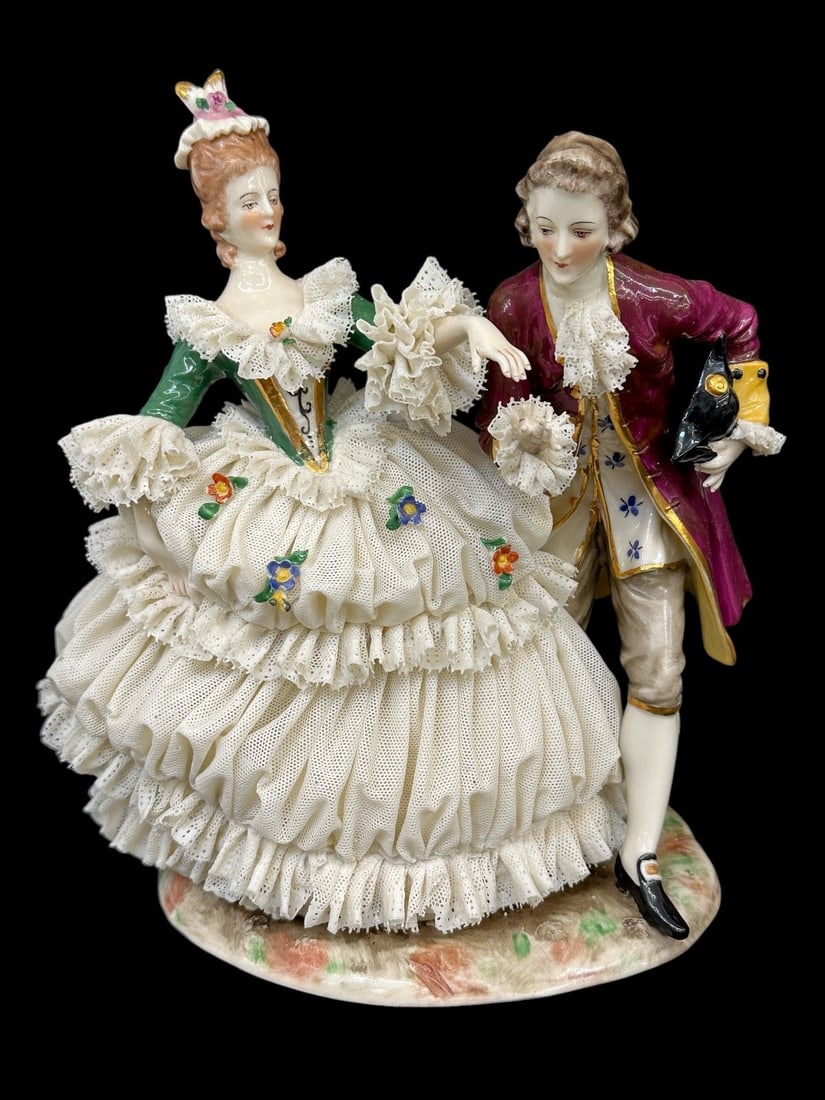 Dresdan Lace Figural Group (1 of 3)