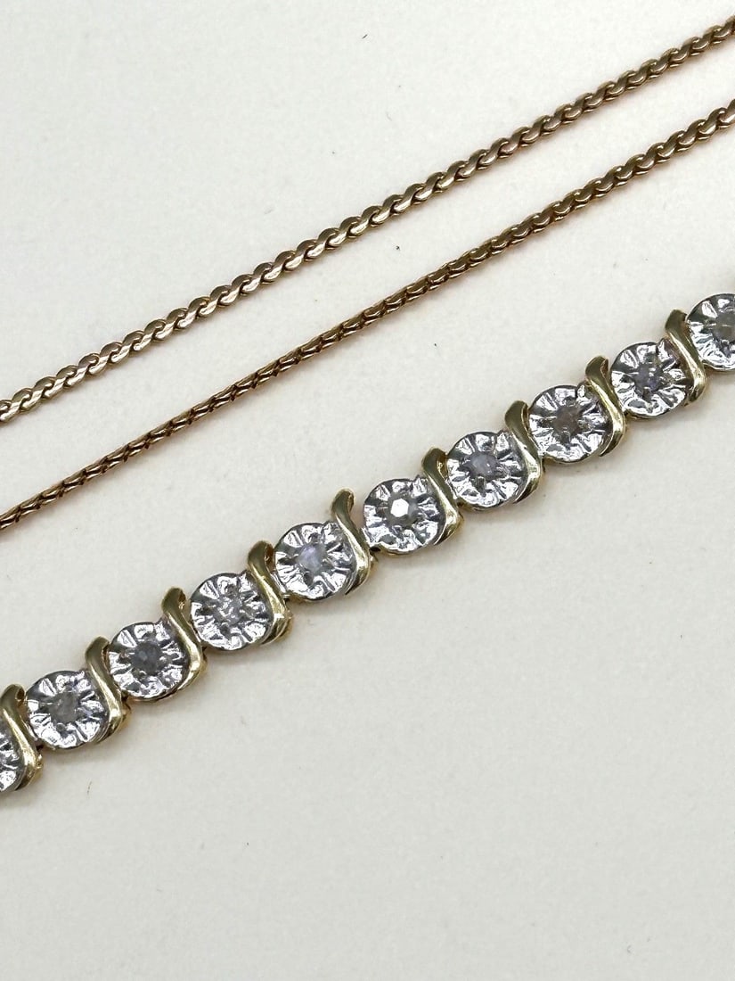 10k Gold Bracelet With Diamond Chips and Necklace (1 of 2)