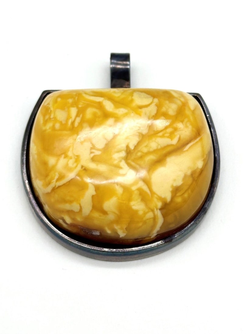 Baltic Amber Stone Cabochon Sterling Silver Pendant: Baltic Amber Stone Cabochon Sterling Silver Pendant: Measures 2" across, heavy piece.