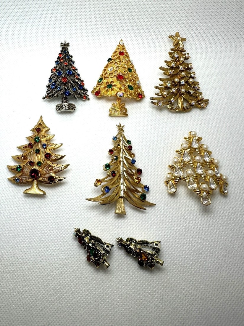 (7) Christmas Tree Brooches and Earring Set (1 of 3)