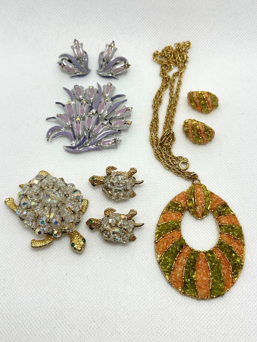 (3) Costume Jewelry Sets (1 of 5)