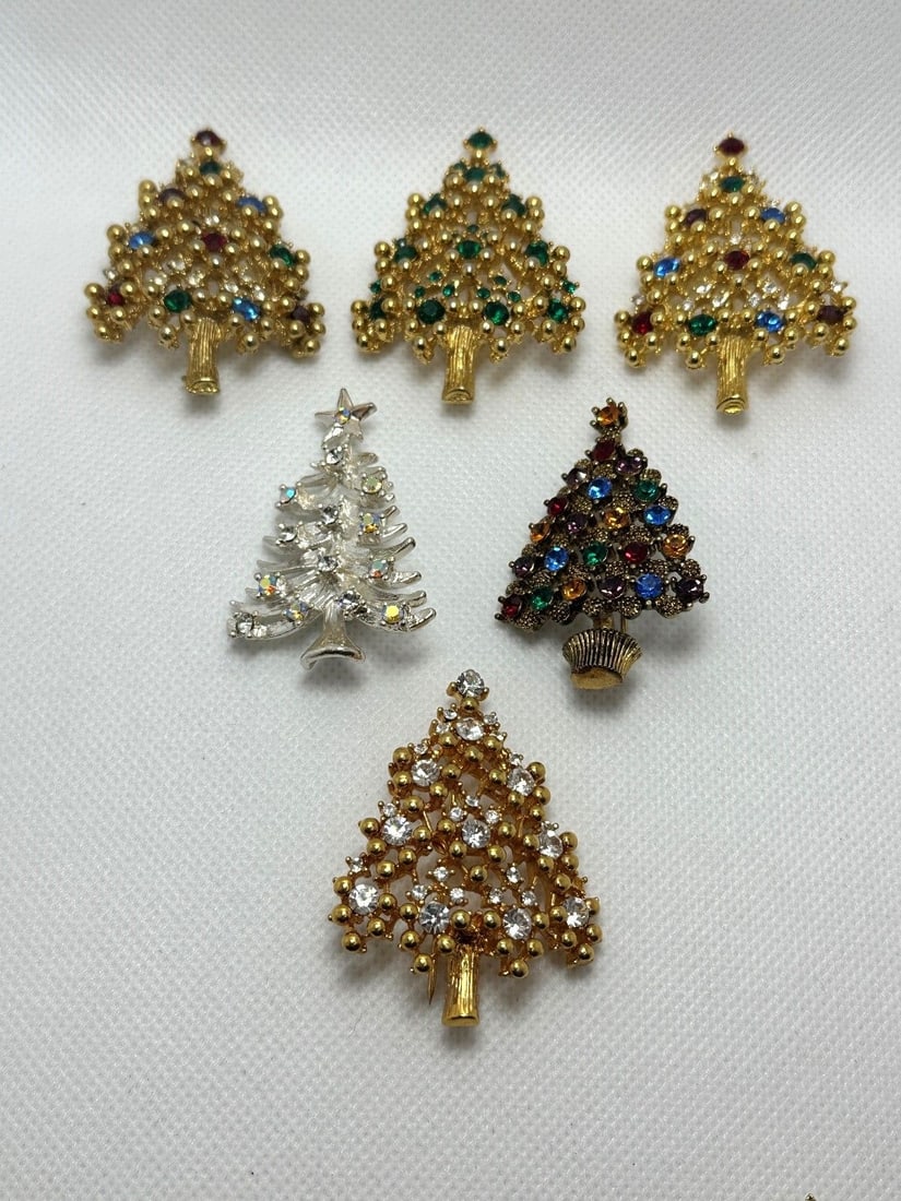 (6) Eisenberg Christmas Tree Brooches: (6) Eisenberg Christmas Tree Brooches: