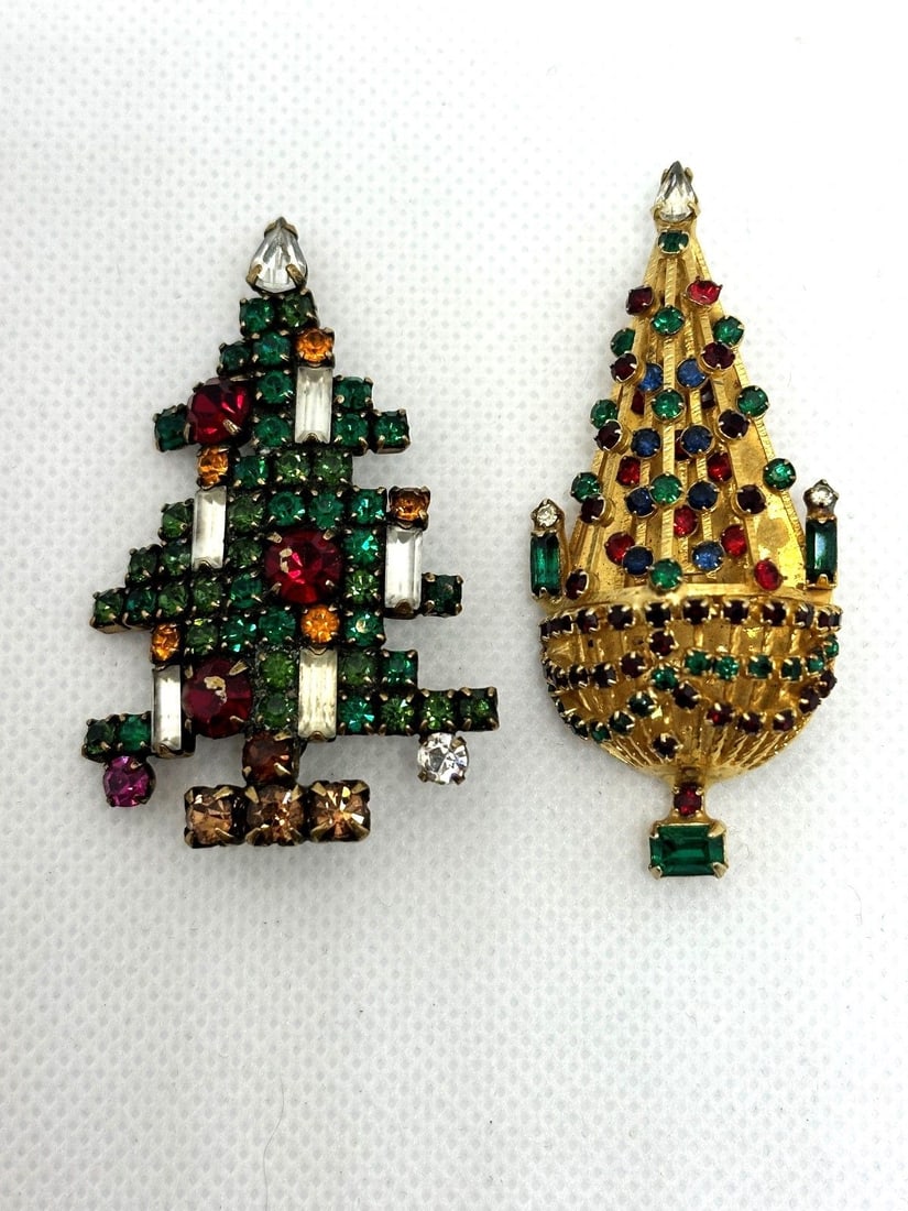 (2) Rare Christmas Tree Brooches; Joseph Warner, Weiss: (2) Rare Christmas Tree Brooches; Joseph Warner, Weiss