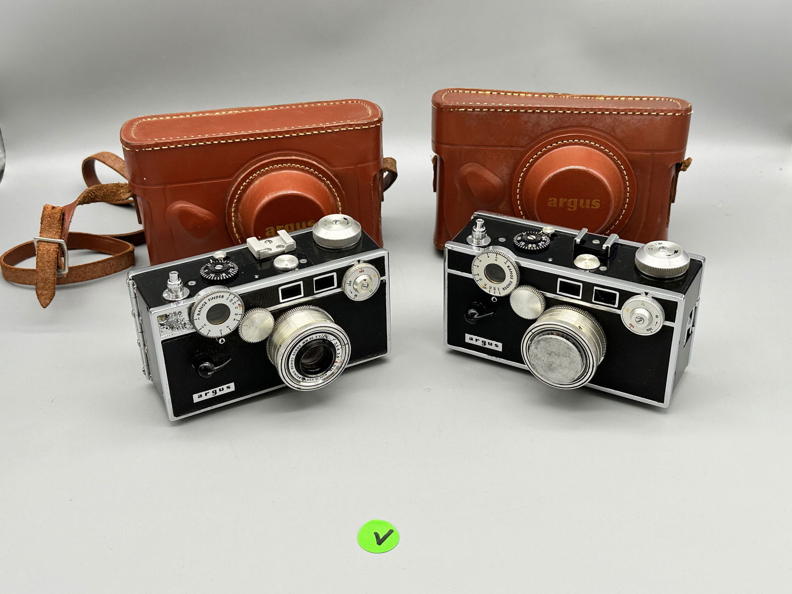 (V) (2) Argus C3 Rangefinder Cameras with Leather Cases (1 of 9)