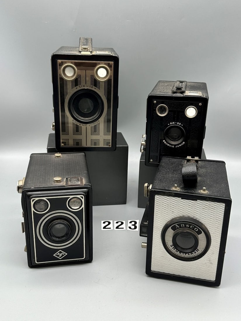 (4) Art Deco Cameras from the 1930's-1950's (1 of 9)