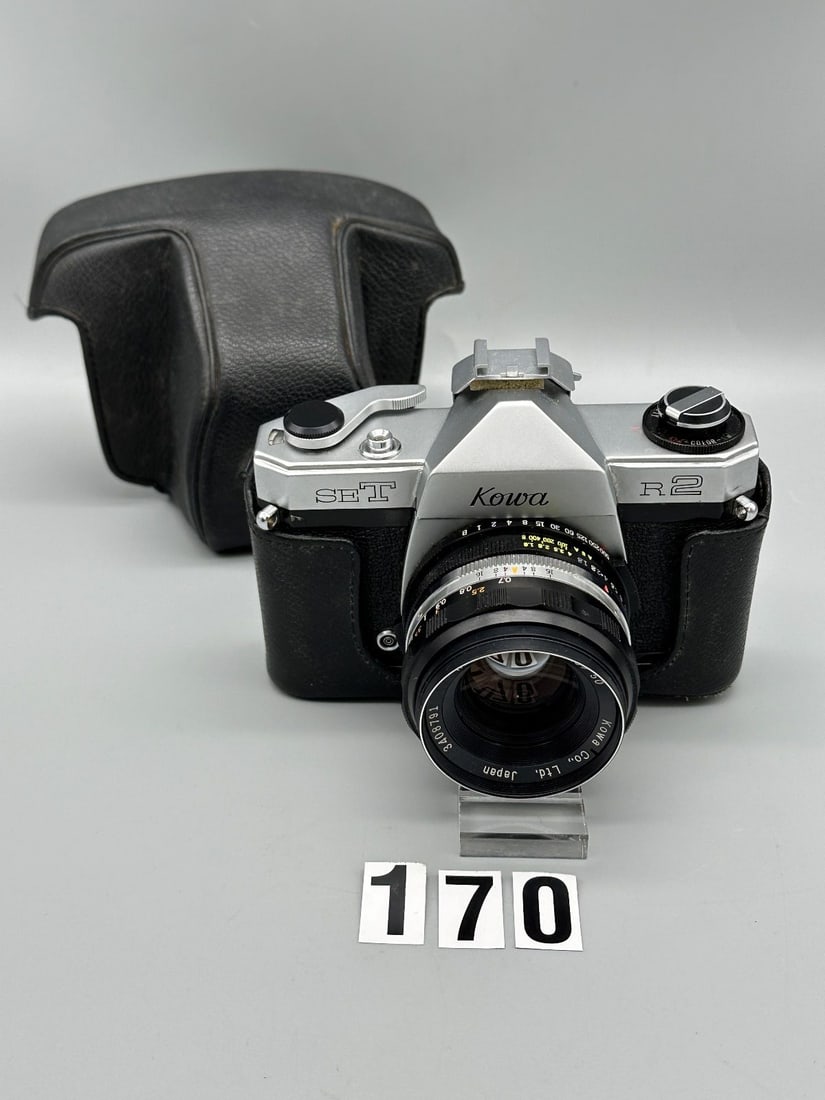Vintage Mint Kowa Set-R2 35mm Camera With 50mm f 1.8 Lens and Case (1 of 6)