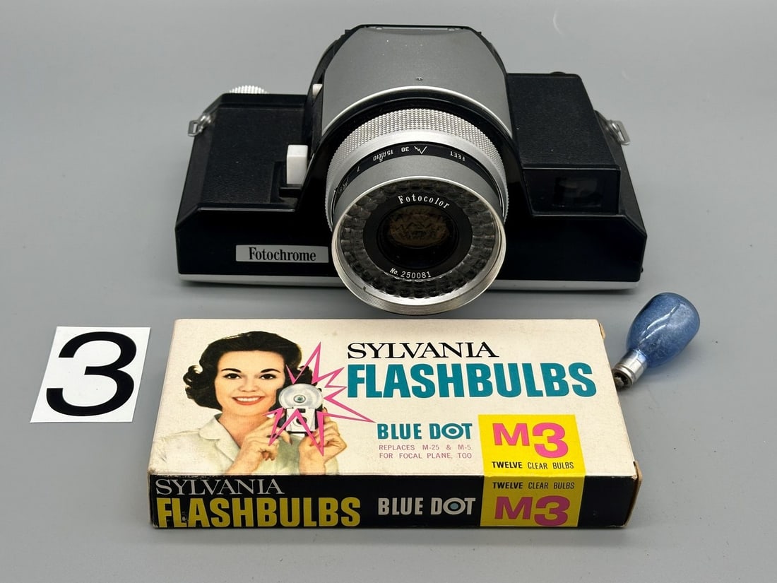 Vintage Fotochrome Color Camera: Vintage Fotochrome Color Camera: This great looking 1965 collectible camera is for the photography enthusiast who looks for unusual recording devices. This rare camera was manufactured by the Petri Ca