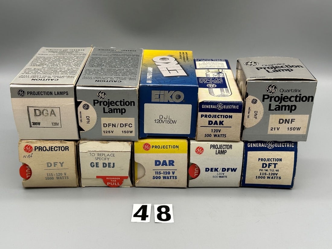 (10) Projector Lamp Bulbs All With Identification Letters Starting With "D": (10) Projector Lamp Bulbs All With Identification Letters Starting With "D": These sought after lamps (bulbs) are: DAK, DAR, DEJ, DEK/DFW, DFN/DFC, DFY, DGA, DFT, DJL, DNF. All have been tested with a