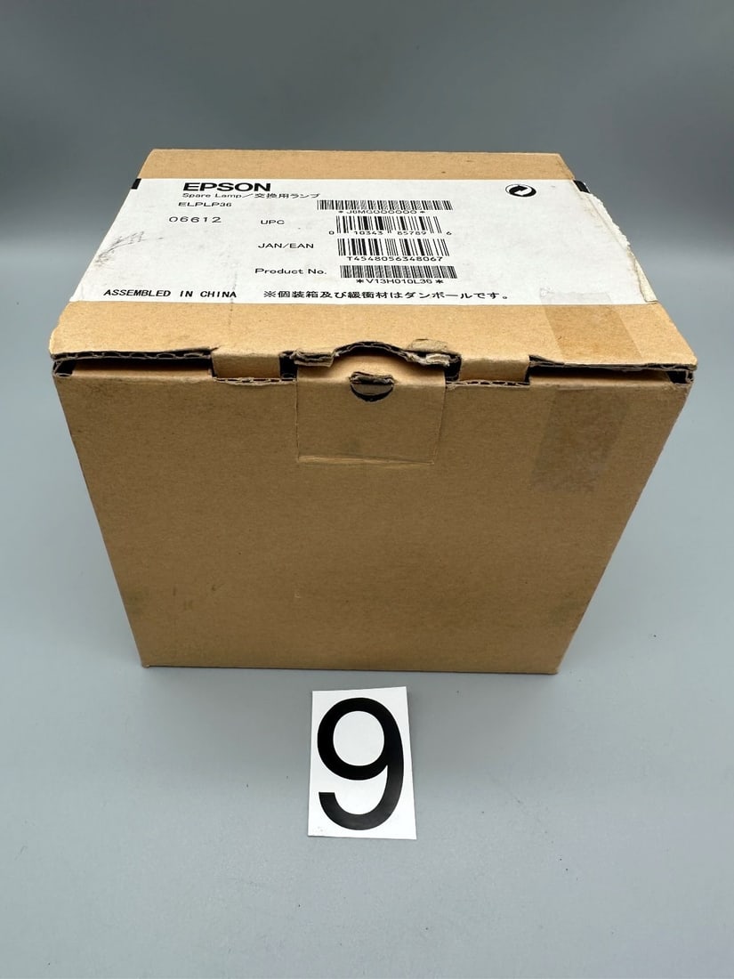 Epson ELPLP36 Projection Lamp in Factory Box: Epson ELPLP36 Projection Lamp in Factory Box: This in the box new Epson genuine OEM projector lamp comes in the original packaging.