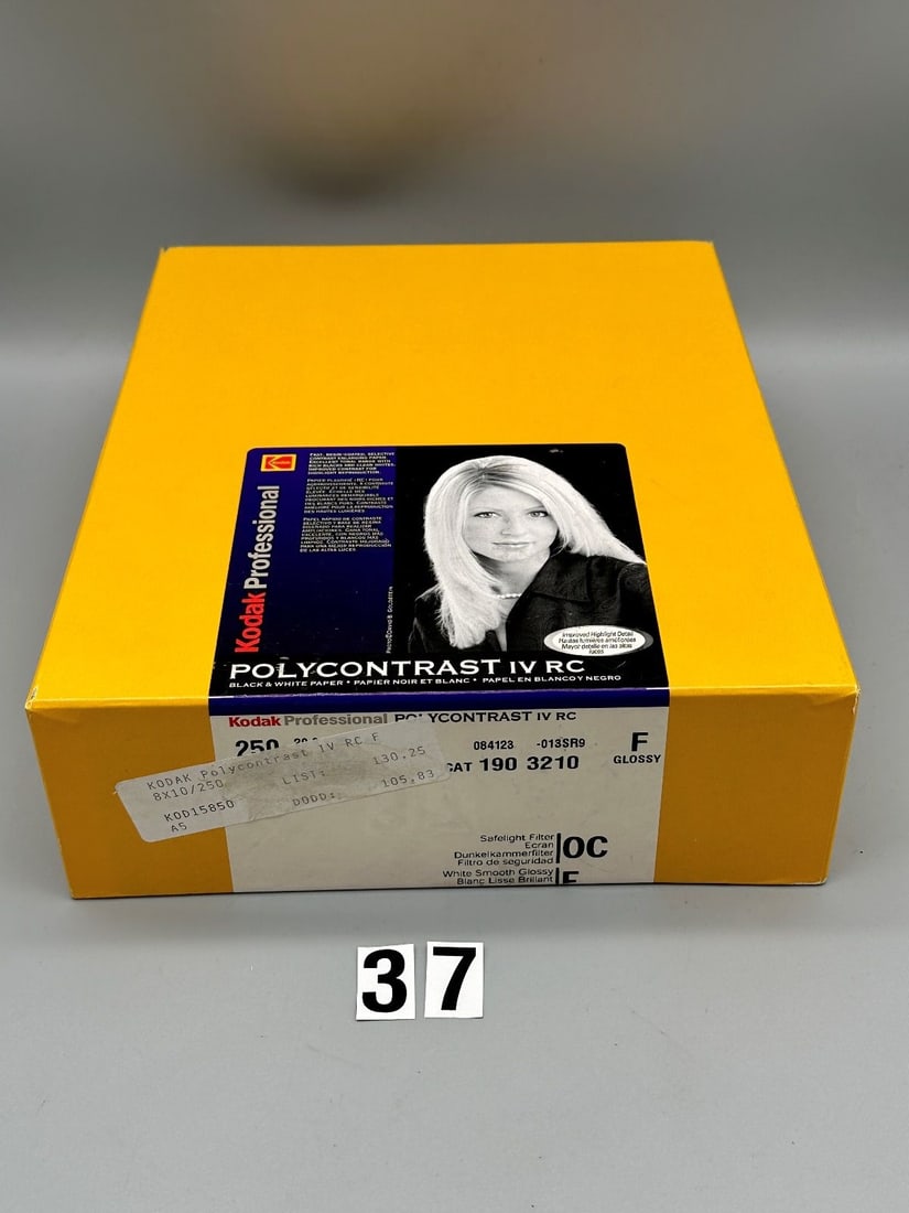 Kodak Polycontrast IV RC-F Photographic Paper in Box: Kodak Polycontrast IV RC-F Photographic Paper in Box: 8x10, 250 sheets. Sealed, unopened , brand new. Expired 11/2005.