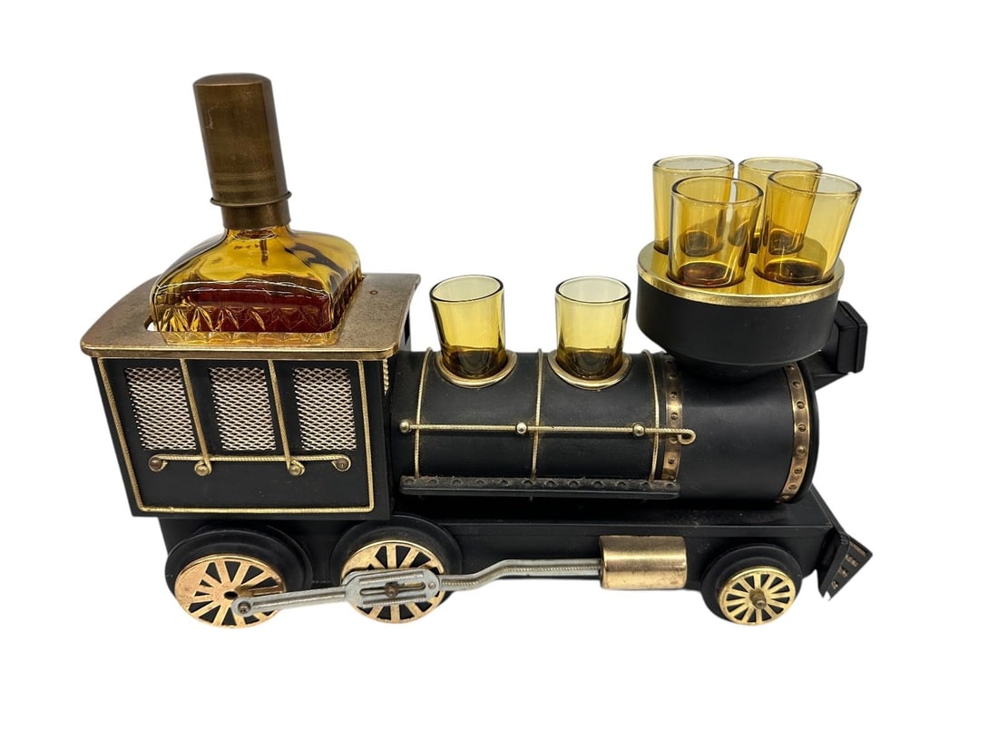 1880 Iron Horse Bar Decanter Set With 6 Shot Glasses (1 of 4)