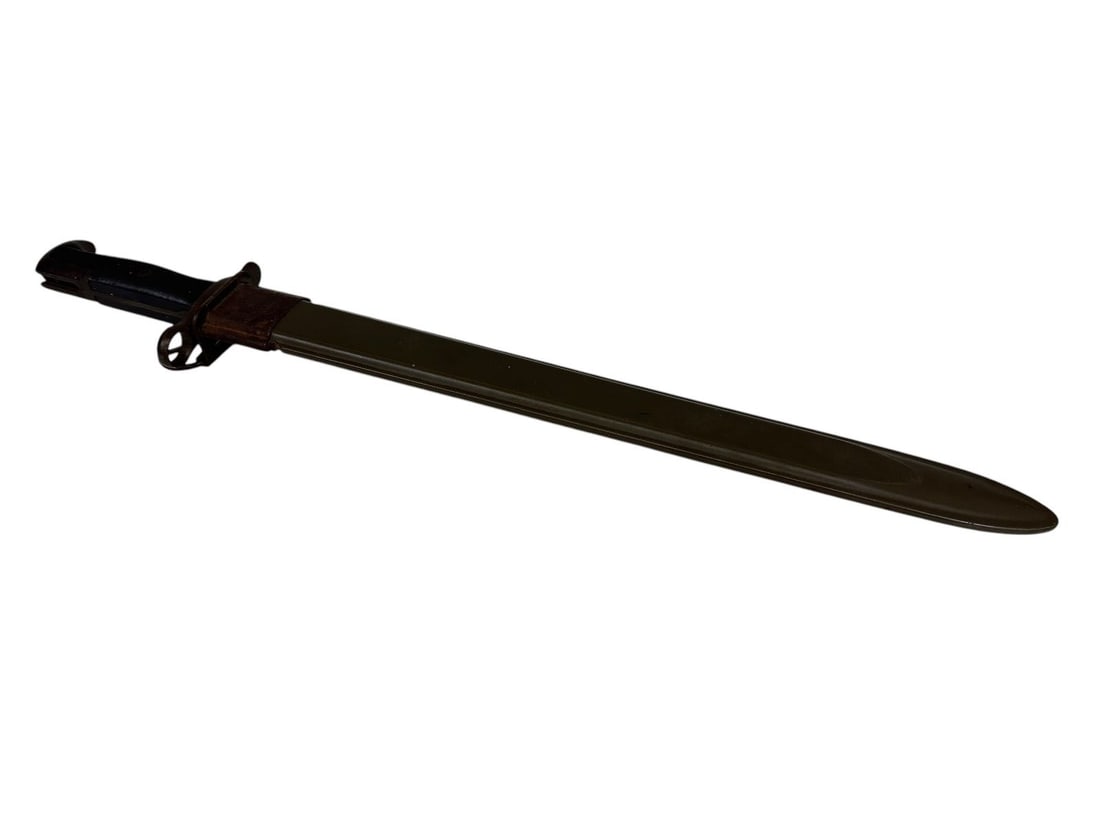 WWII Bayonet With Scabbard PAL (1 of 4)