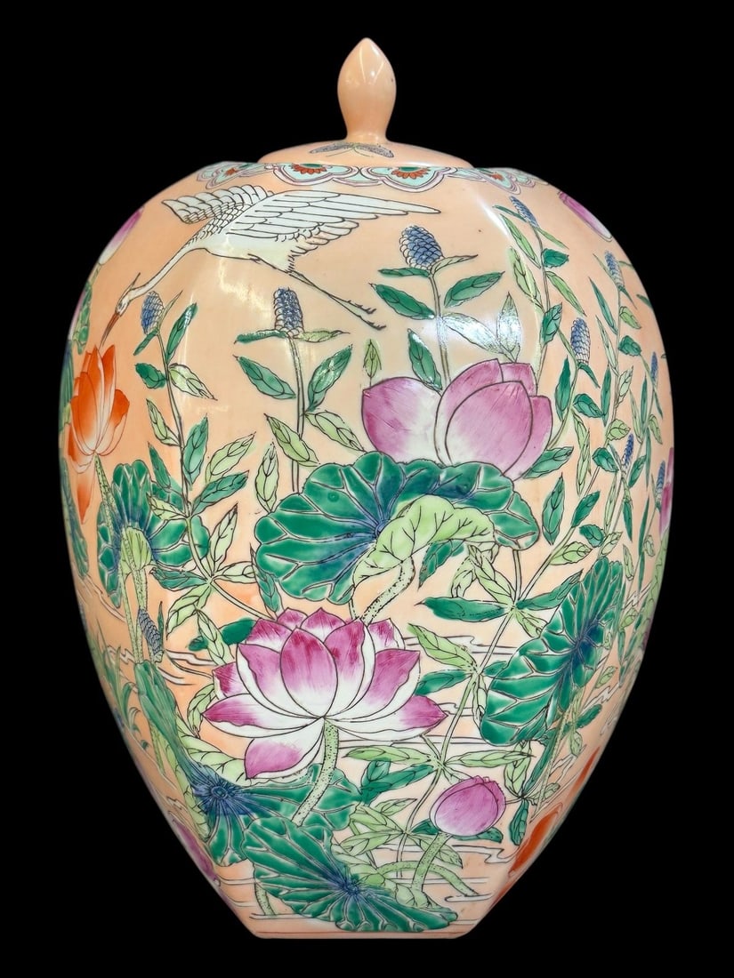 Large Asian Lidded Ginger Jar (1 of 5)