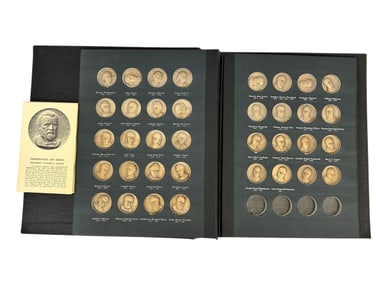 Presidential Art Medals Bronze in Folder With Booklets