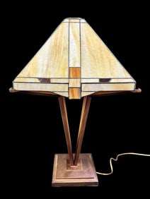 Arts and Crafts Style Slag Glass Table Lamp
