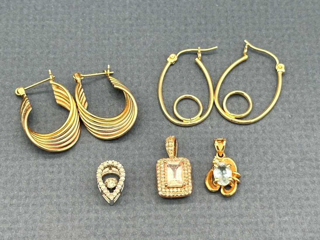 Group of 10k & 14k Gold (1 of 4)