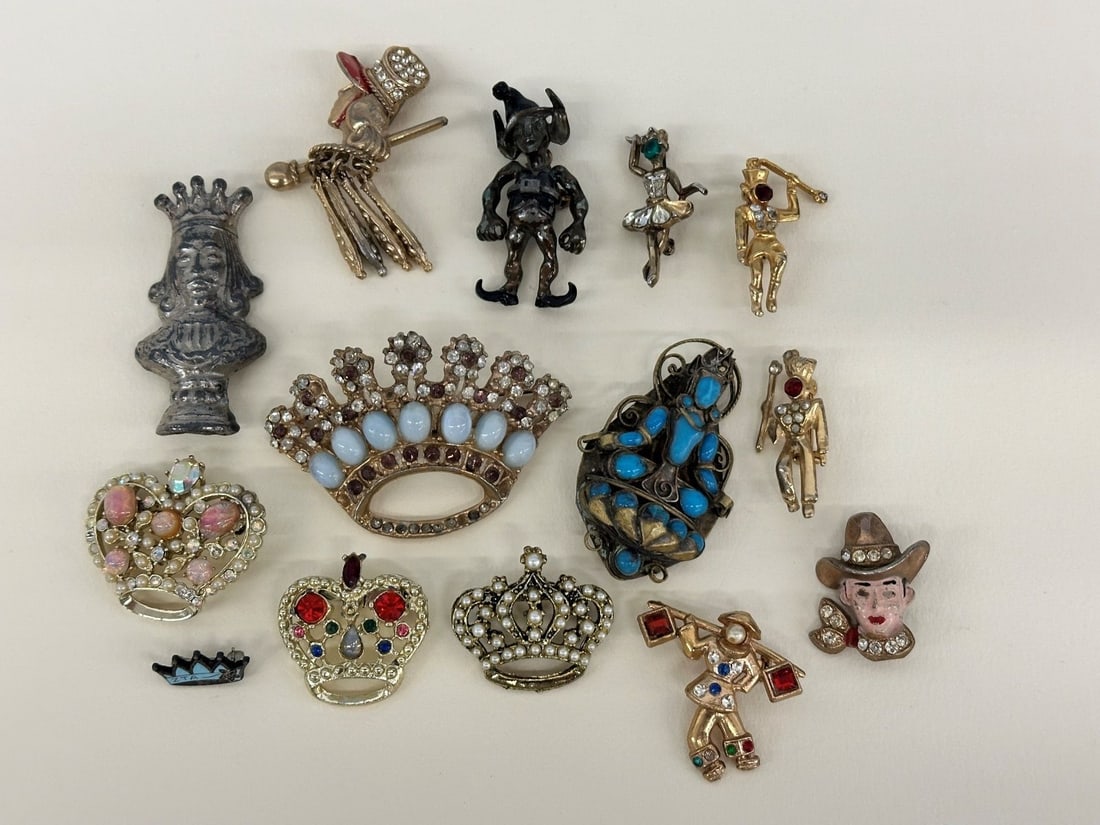(14) Group of Vintage Figural Brooches (1 of 6)
