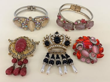 Group of Vintage Costume Jewelry