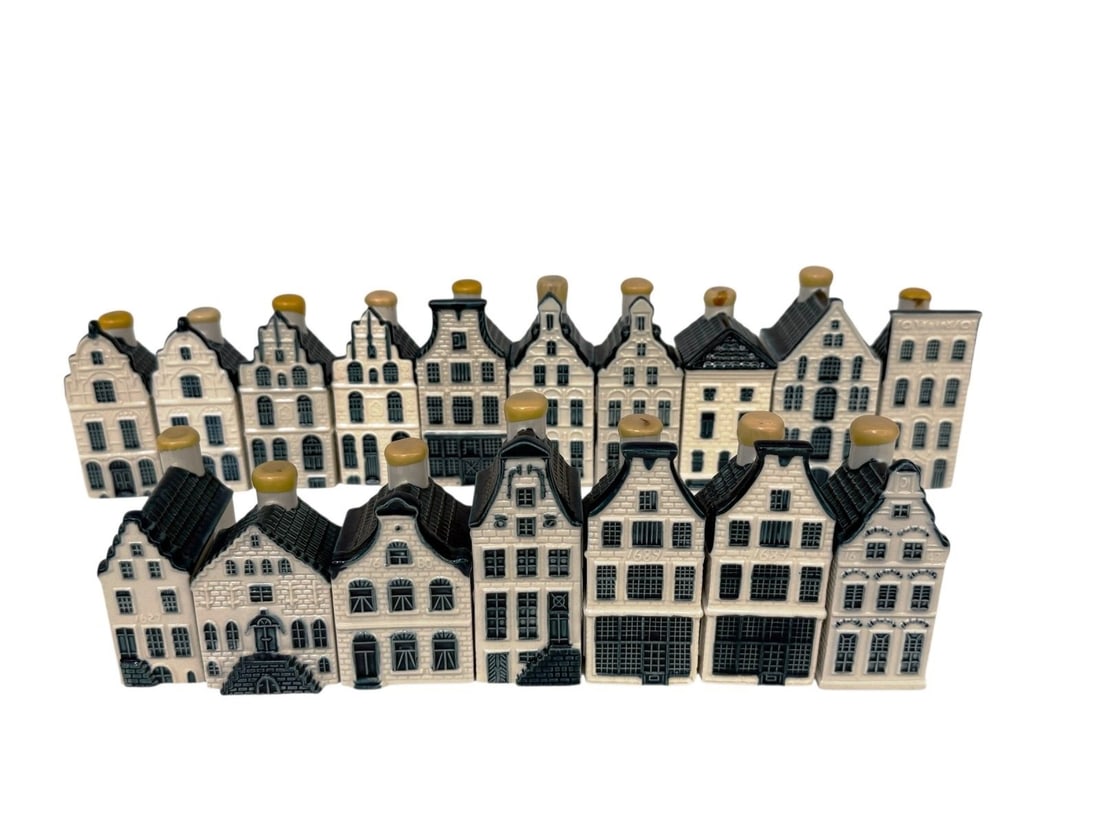 (17) Blue Delft KLM Miniature Houses by Bols (1 of 4)