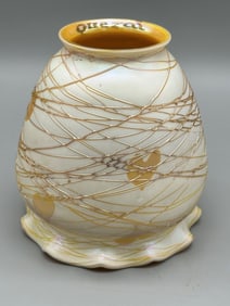 Quezal Single Glass Lamp Shade Hearts and Vines