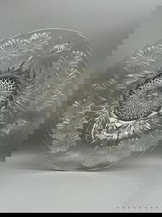 Butterfly and Daisy by Pairpoint Glass Center Bowl: Butterfly and Daisy by Pairpoint Glass Center Bowl: Measures 15.5" in diameter.