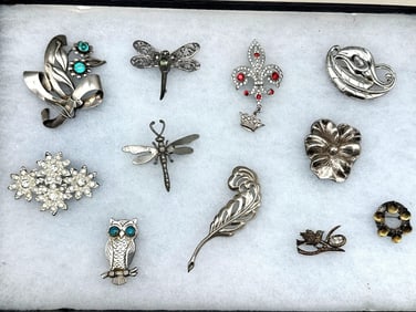(11) Sterling Silver Brooches and Pendants