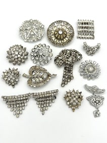 (14) Vintage Clear Rhinestone Brooches