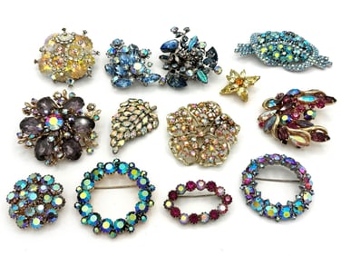 (13) Vintage Aurora Borealis Rhinestone Brooches
