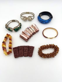(8) Vintage Bangle Bracelets