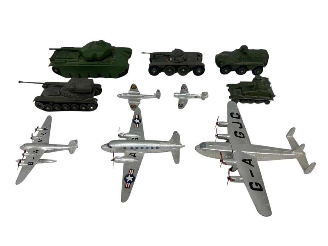 (10) Vintage Dinky Planes, and Tank Toys (1 of 6)