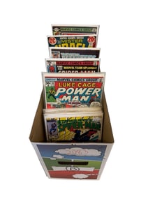 (B) Power Man, Mister Miracle, War of The Worlds and More Comic Book Group