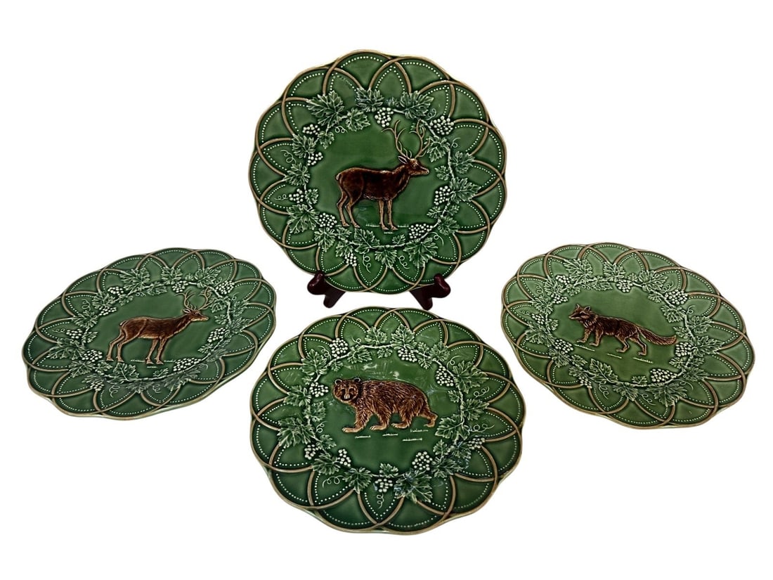 (4) Bordallo Animal Pinheiro Woods Snack Plates: (4) Bordallo Animal Pinheiro Woods Snack Plates: Measuring 9.5" in diameter. Deer, Fox, Bear.