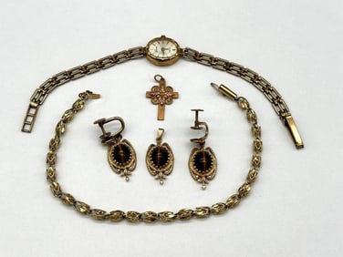 Group of 10k Gold Jewelry