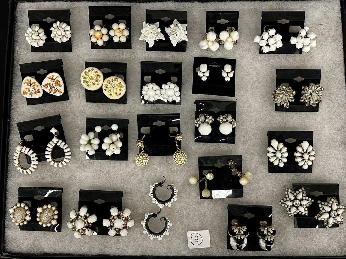(21) Pairs of White Lucite Vintage Earrings: Germany, Others: (21) Pairs of White Lucite Vintage Earrings: Germany, Others: