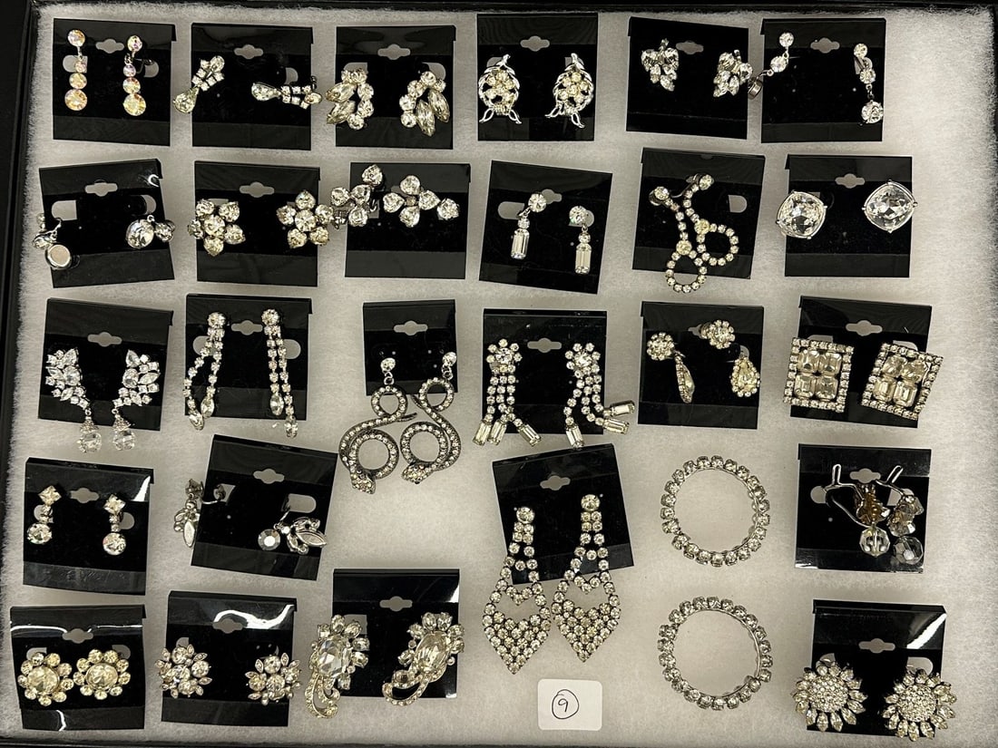 (27) Pairs of Vintage Costume Earrings: Clear Rhinestones: (27) Pairs of Vintage Costume Earrings: Clear Rhinestones