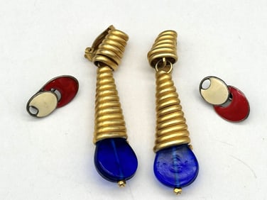 (2) Pairs Vintage Costume Earrings