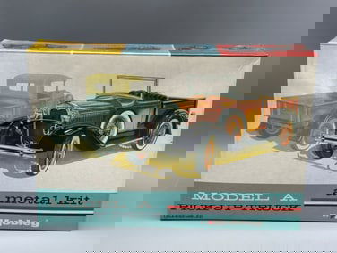 Hubley Model A Pick Up Truck Metal Model Kit