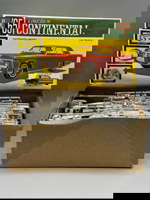 AMT '65 Lincoln Continental Hardtop 1/25 Scale Model Kit New in Box