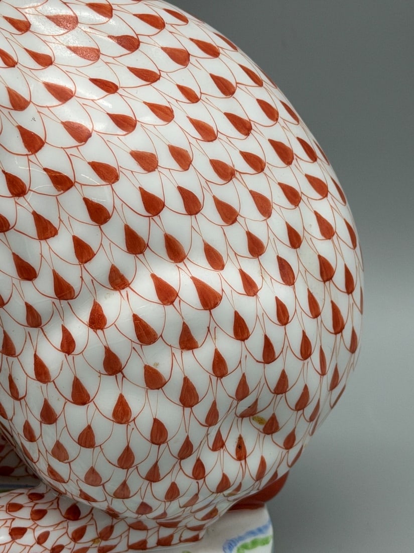 Herend Hungary Fishnet Large Rabbit Figurine - 4