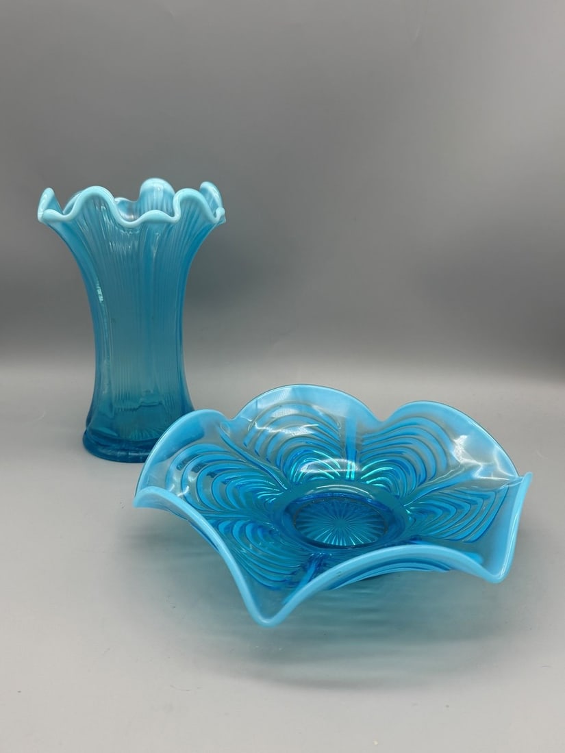 (2) Pieces Jefferson and Fenton Glass (1 of 3)