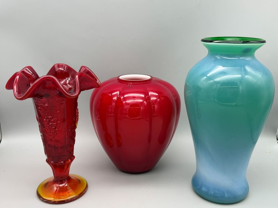 (3) Fenton Glass Pieces (1 of 4)