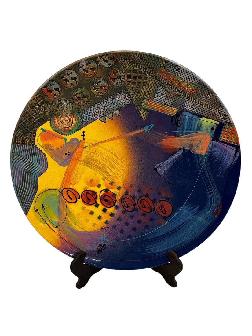 Michael Kifer Textured Clay Platter 20.5": Michael Kifer Textured Clay Platter 20.5": Stunning pottery piece by Michael Kifer.