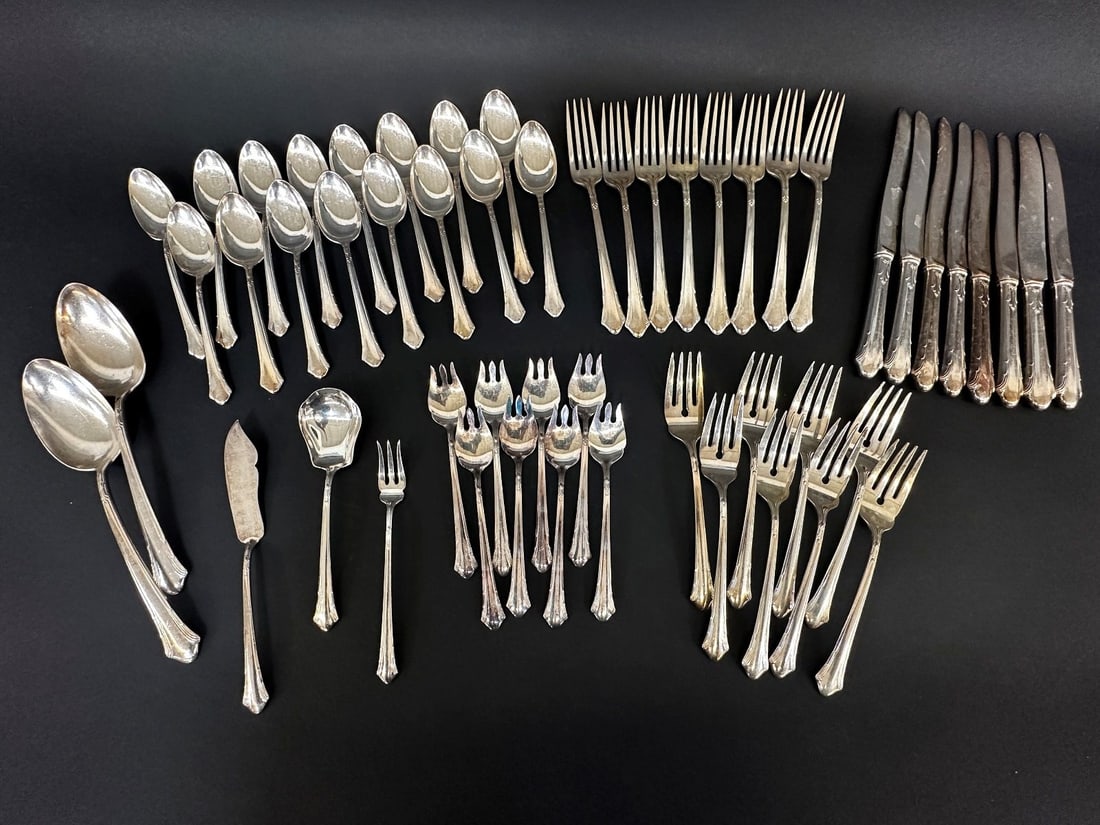 Gorham Silver Plate Flatware Set "Lady Caroline" Service for 8 & Extras (1 of 9)