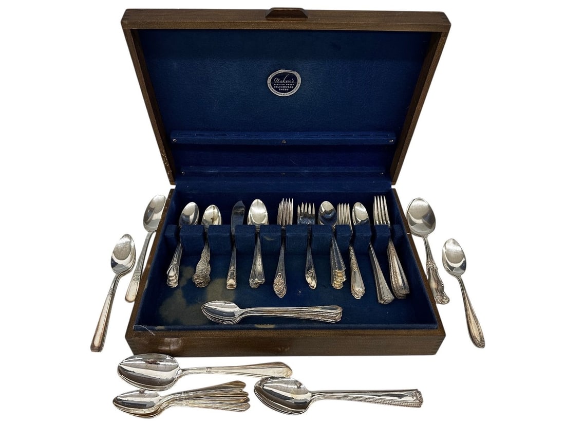 Group of Silver Plate Flatware Pieces Mixed Group (1 of 12)