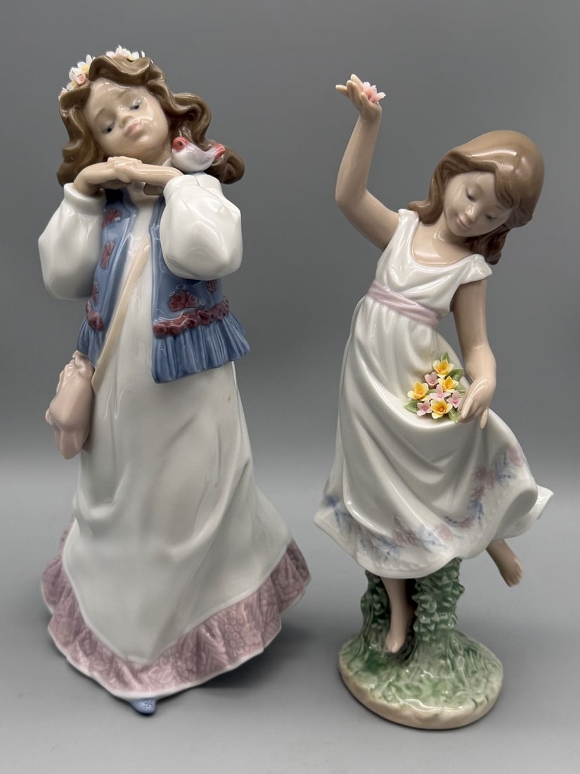 (2) Lladro Figurines: Dreams of Summer Past 6401, Garden Dance 6580: (2) Lladro Figurines: Dreams of Summer Past 6401, Garden Dance 6580: